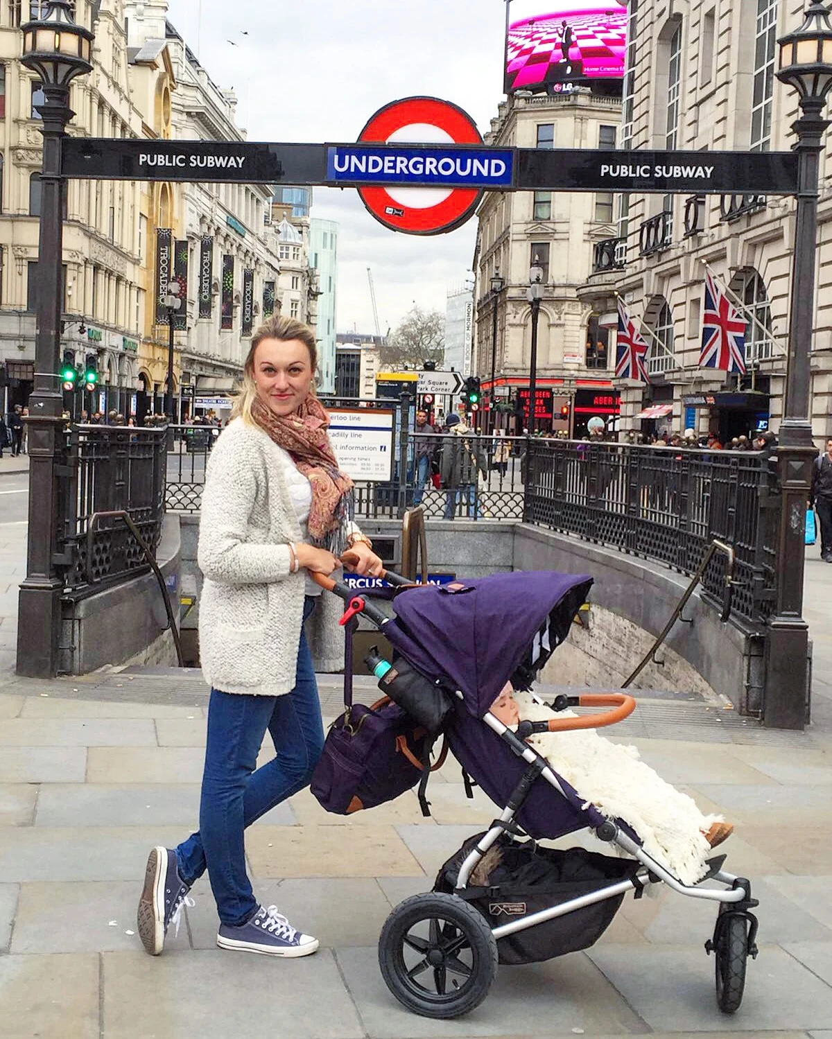 Mountain buggy carrycot store review