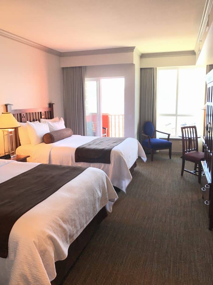 Kelowna with kids 2023 an eat, sleep and play guide by Travel Mad Mum