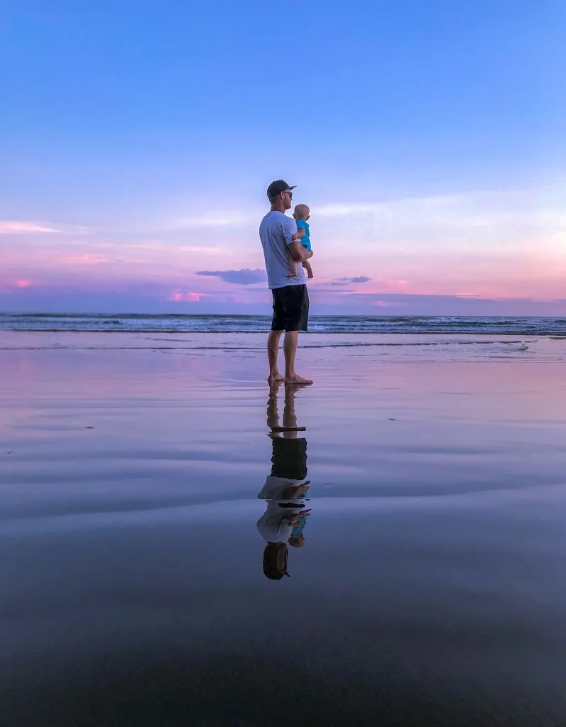 SURFING IN El Salvador