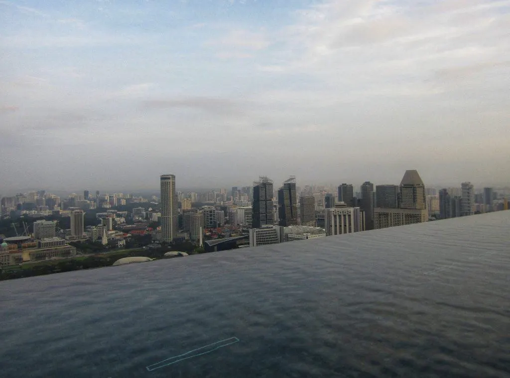 Marina Bay sands pool