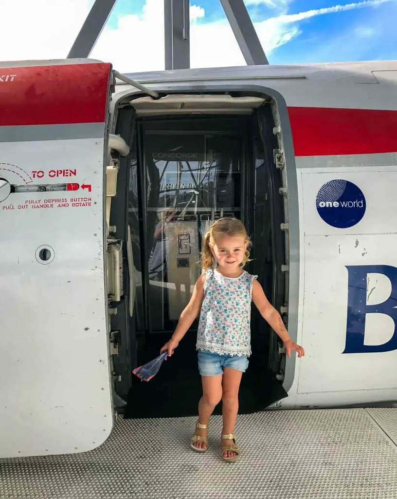 https://travelmadmum.com/wp-content/uploads/2019/02/Flying-with-a-Toddler-3-816x1024.jpg.webp