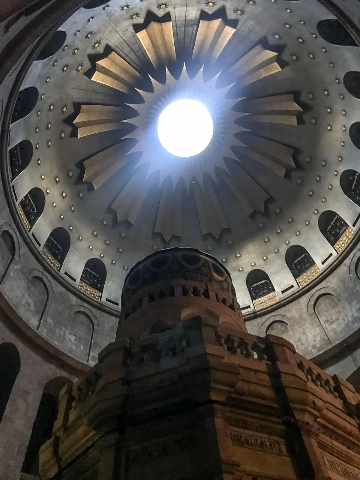 Jerusalem Kids - Church of the holy sepulcher