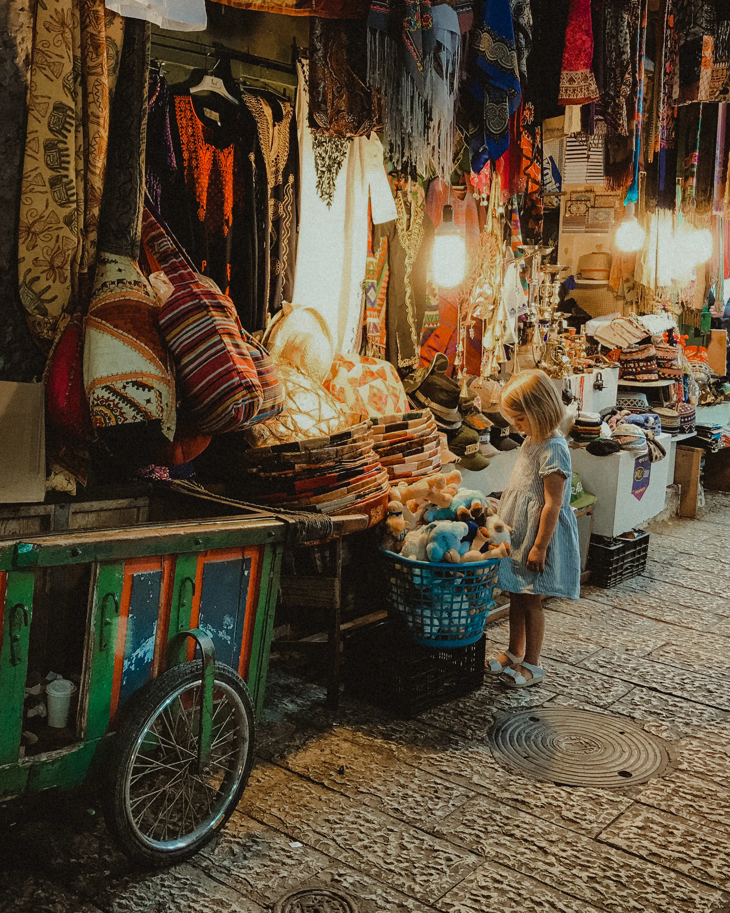 Jerusalem For Kids - Arab Shuk