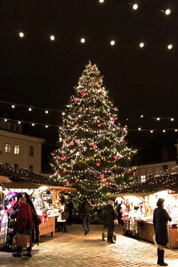 Tallinn Christmas Market - best places for christmas markets