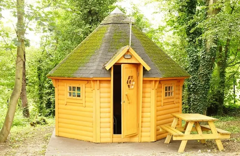 Wood Cabin at Lee Valley Campsite in Sewardstone glamping campgrounds