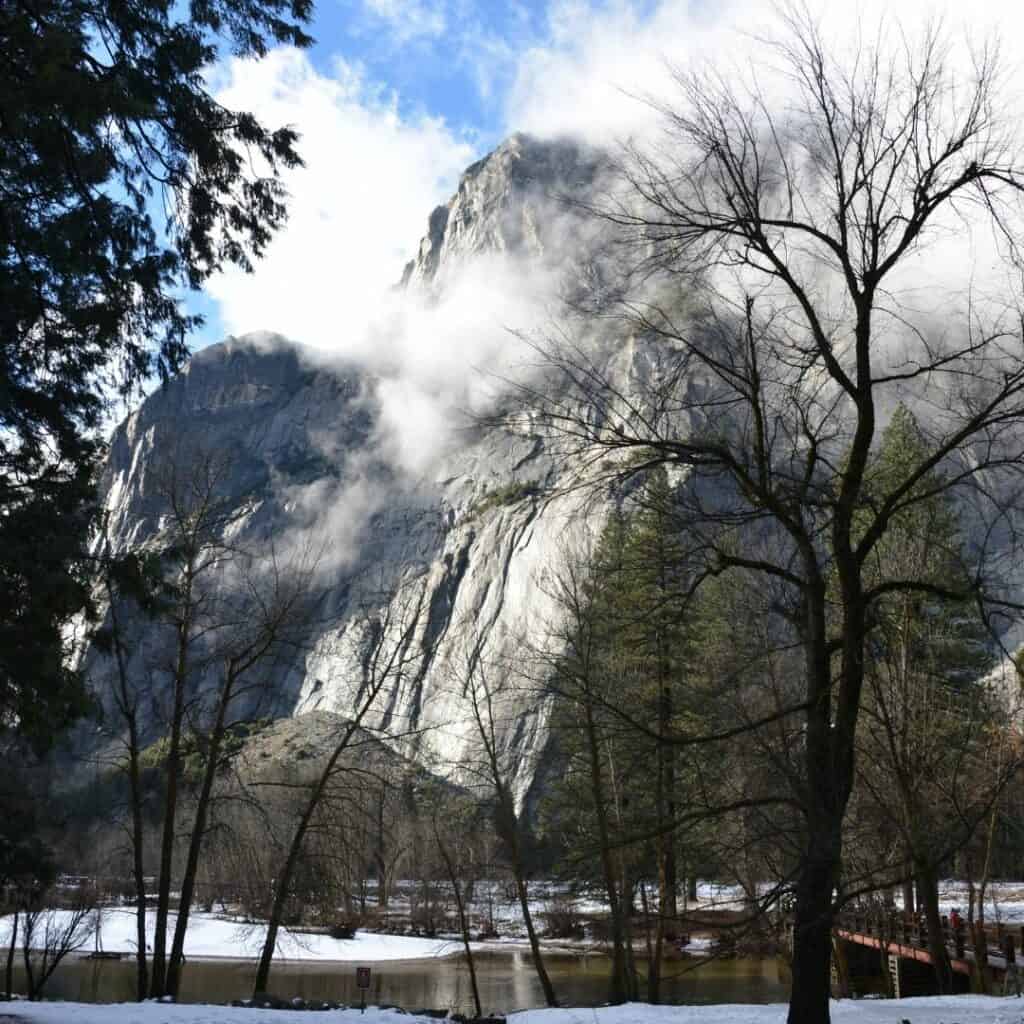winter hikes in Yosemite
