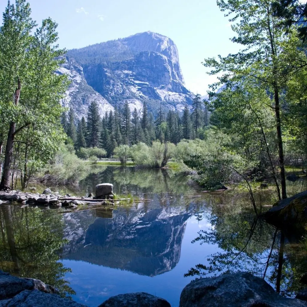 easy hikes in yosemite national park