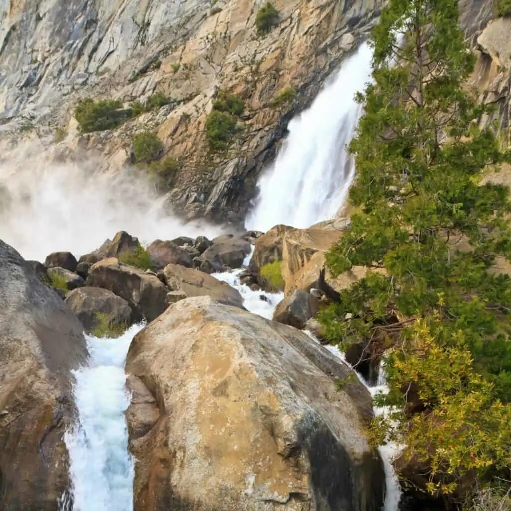 kid friendly yosemite hikes