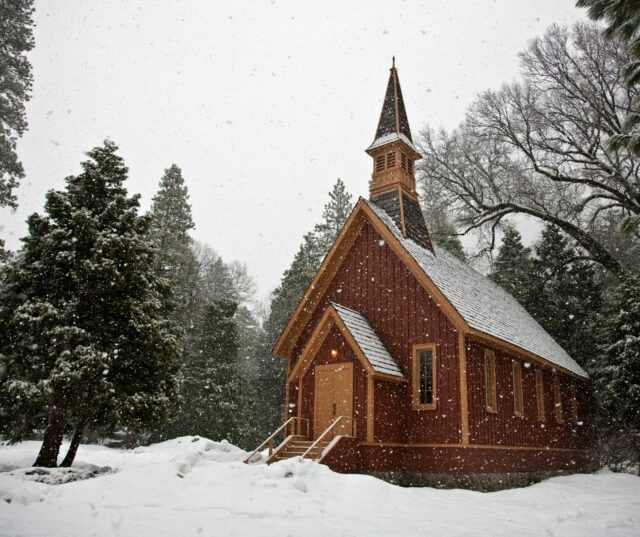 A Guide To Visiting Yosemite In March 10 Fun Things To Do A guide to visiting yosemite in march 10 fun things to do