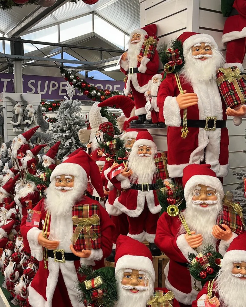 where to see santa in london
