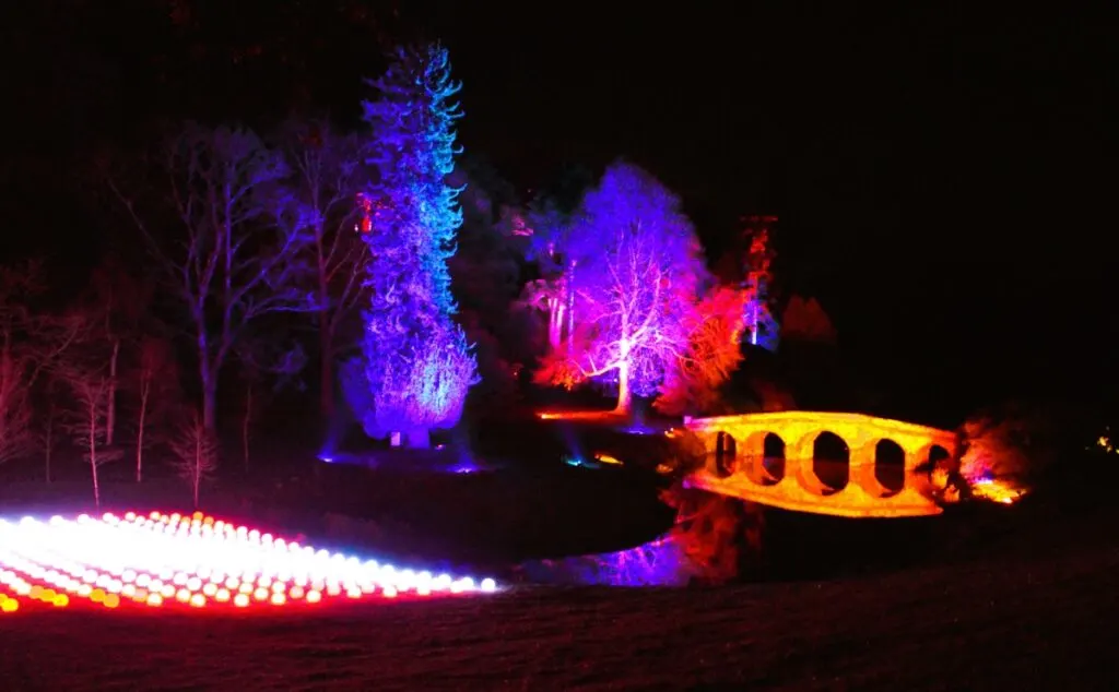 uk christmas lights trail