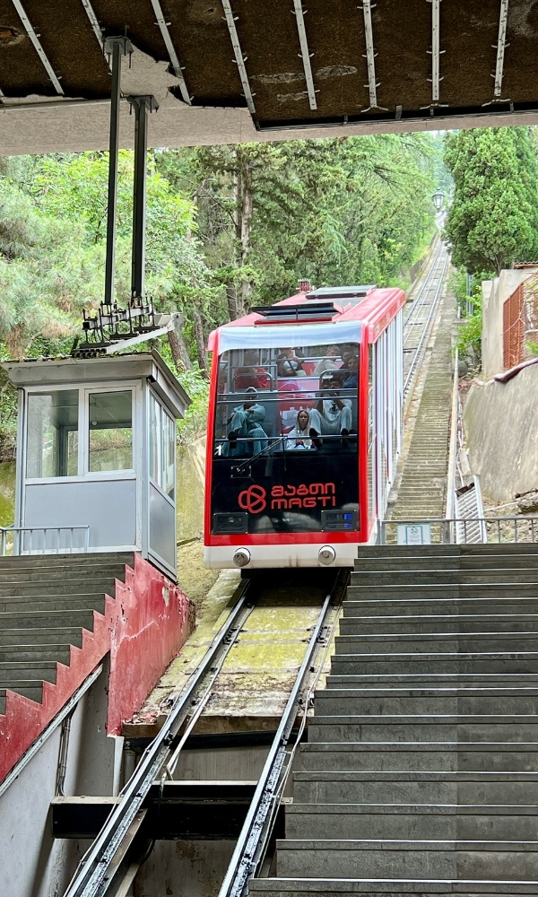 funnicular in tbilisi 