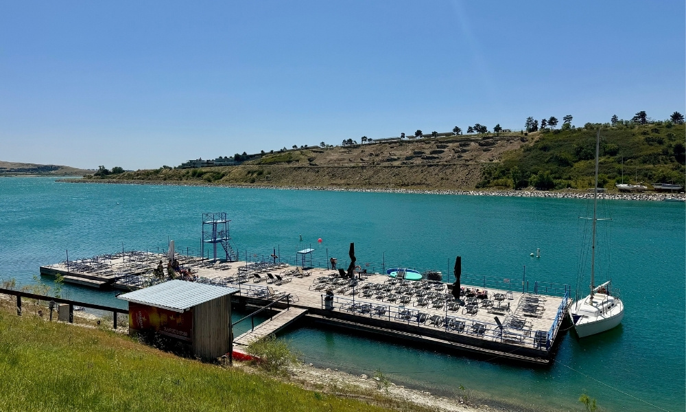 tbilisi sea club in summer 